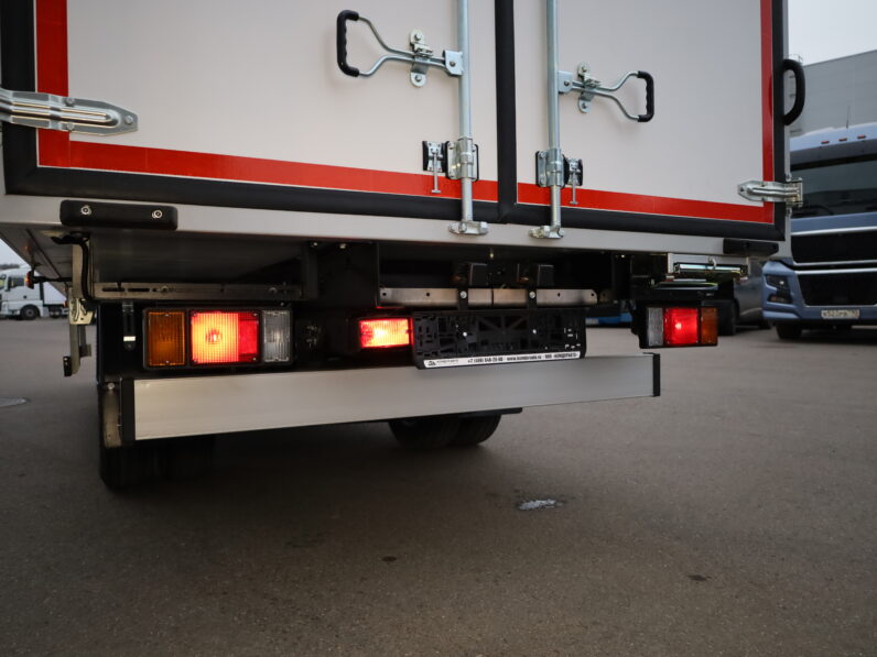 Изотермический фургон Isuzu ELF NМR85Н 26