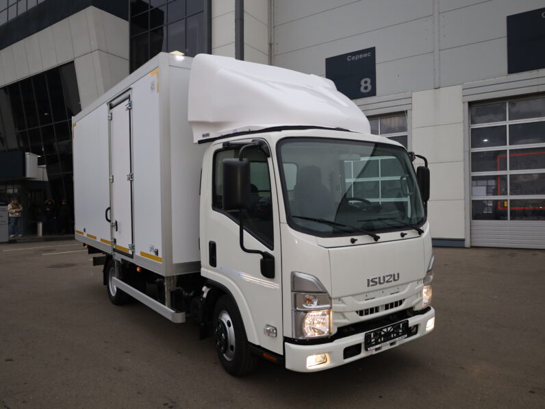 Изотермический фургон Isuzu ELF NМR85Н 2