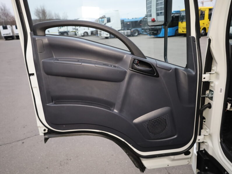 Изотермический фургон Isuzu ELF NМR85Н 8