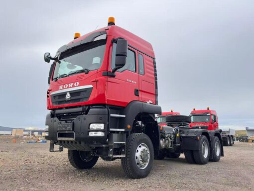 Тягач HOWO T5G 6x6
