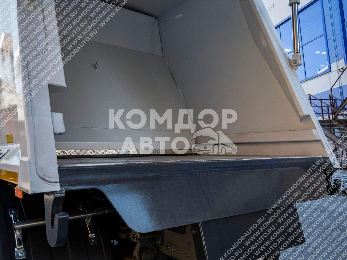 Мусоровоз с задней загрузкой
