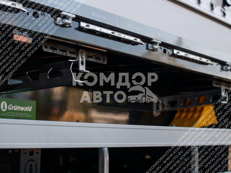 Полуприцеп Шторный Grunwald DC-S 4