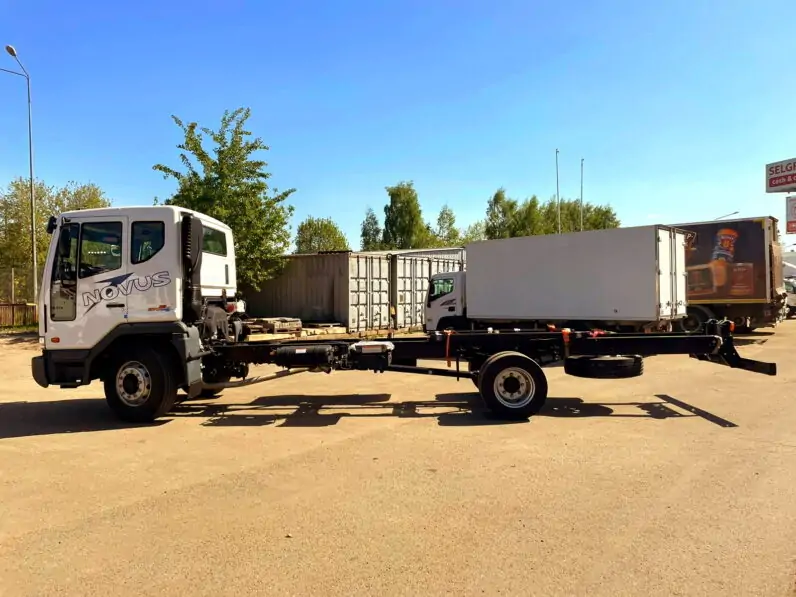 Шасси Daewoo Novus 4x2 CC4CT
