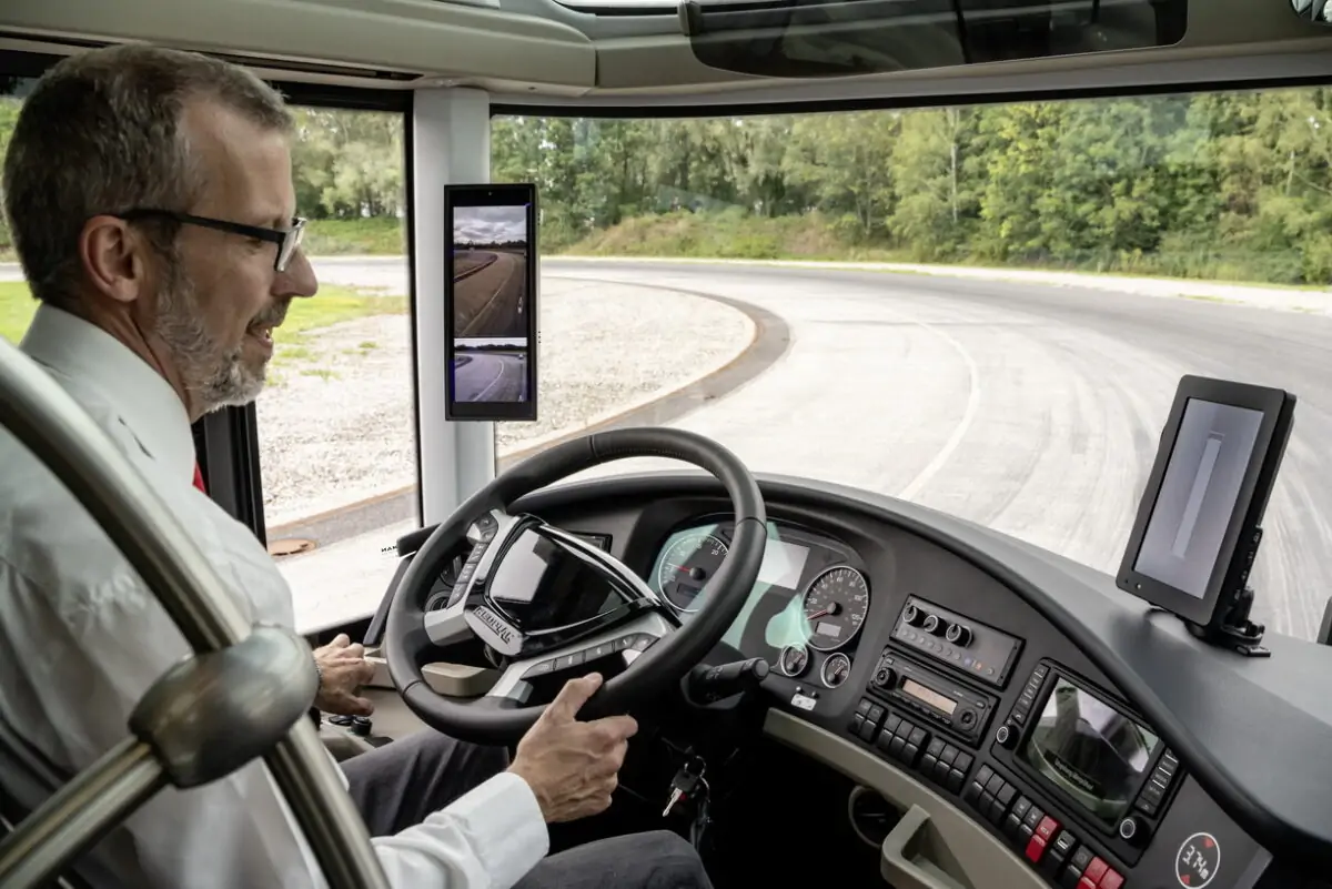 Neoplan cityliner отмечает полувековой юбилей