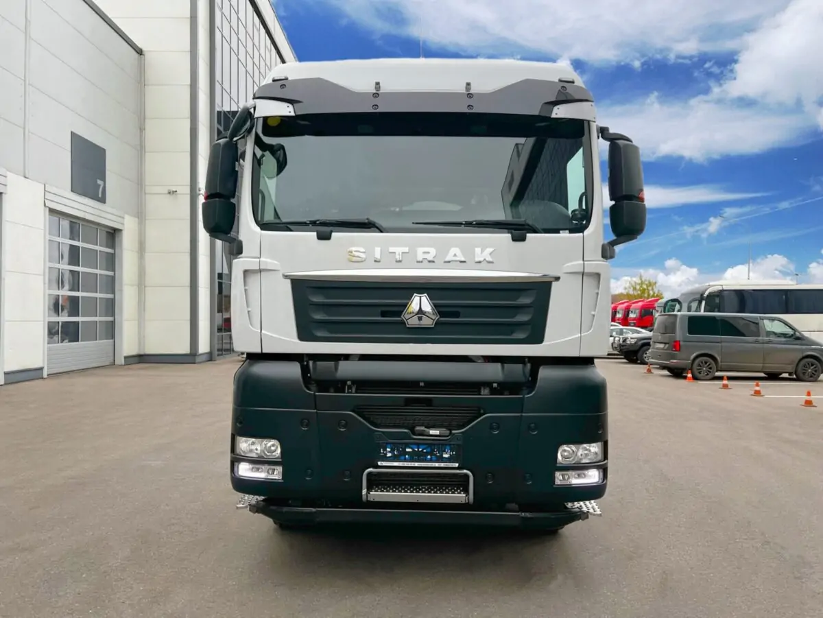 тягач sitrak 6x4