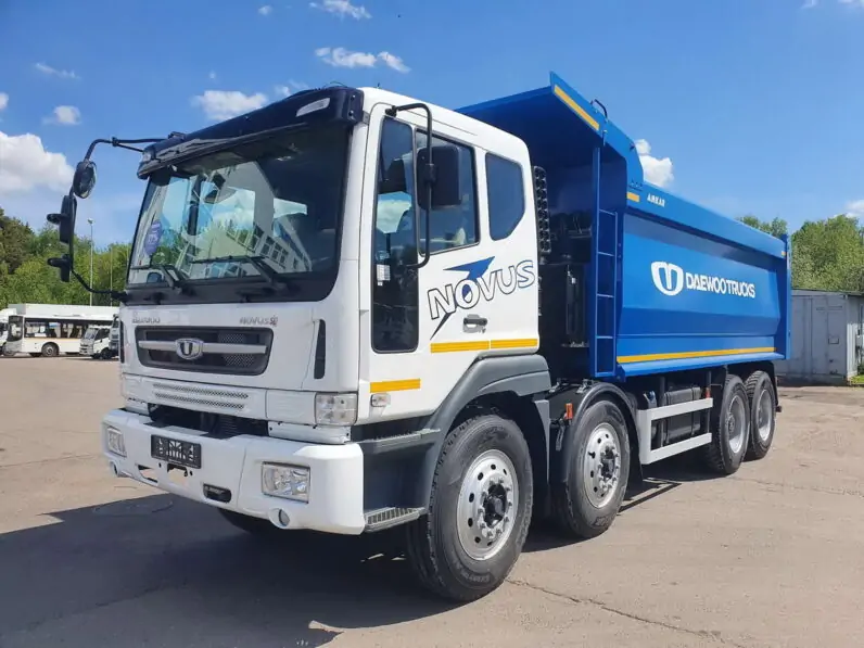 Самосвал 22 куб. м Daewoo Novus CR8M7