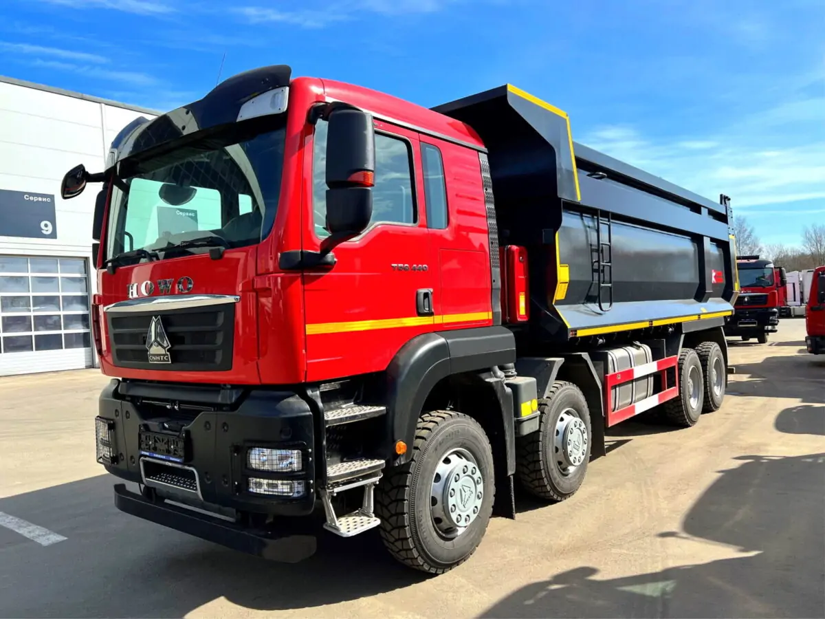 самосвал howo 8x4