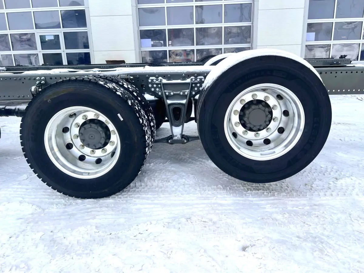 Шасси sitrak c7h 6х2