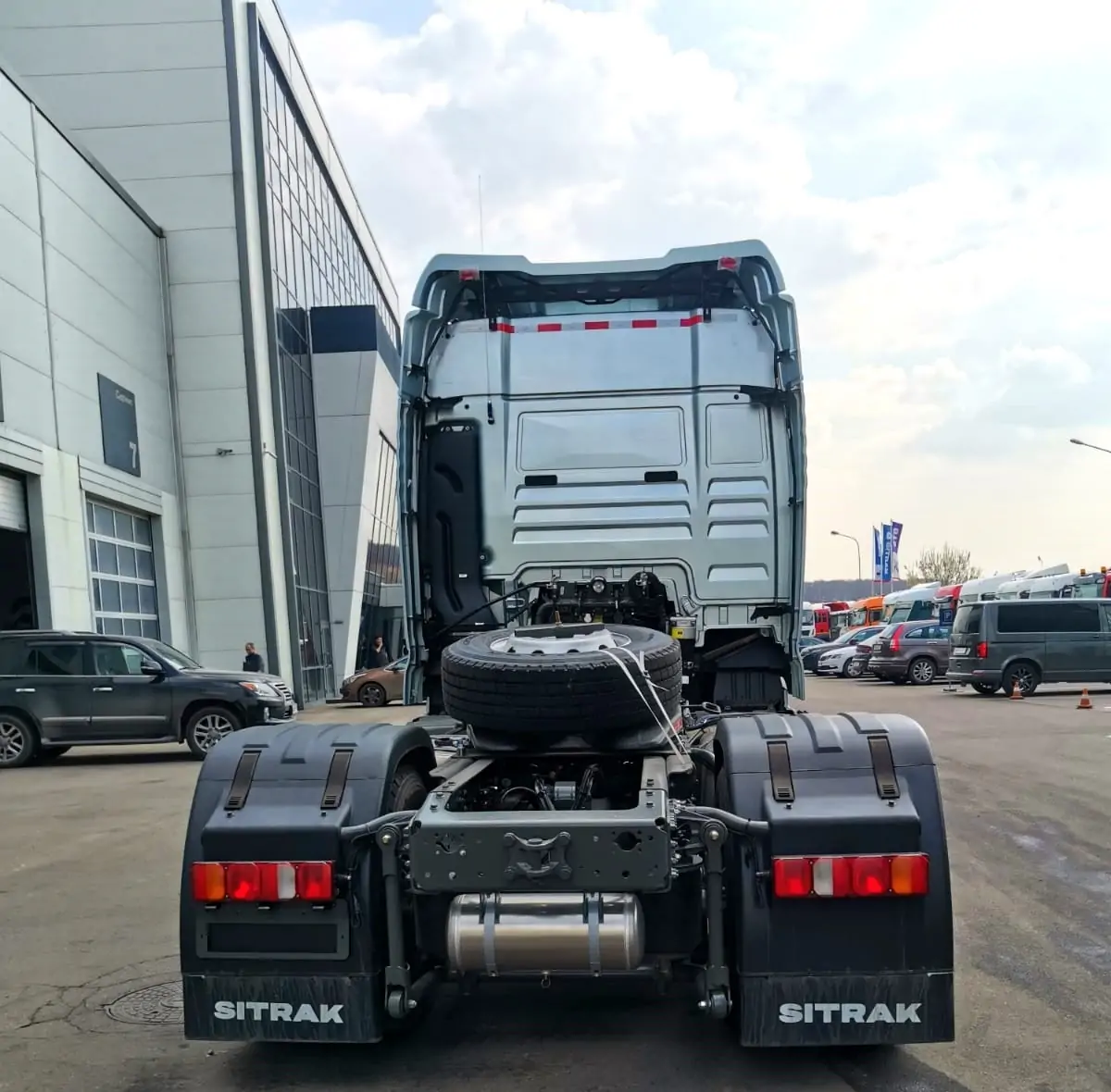 Тягач седельный sitrak c7h max