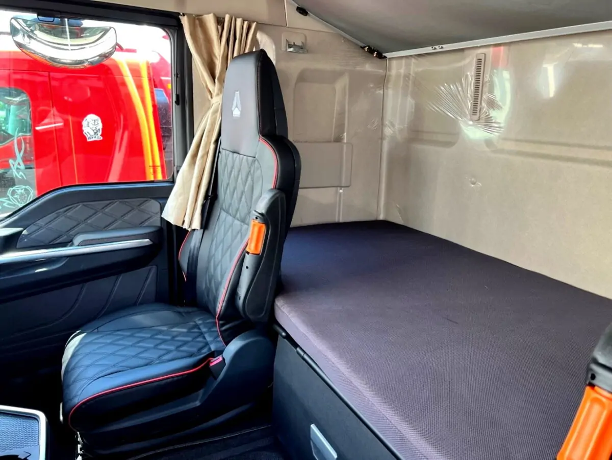 Тягач sitrak c7h max 4x2