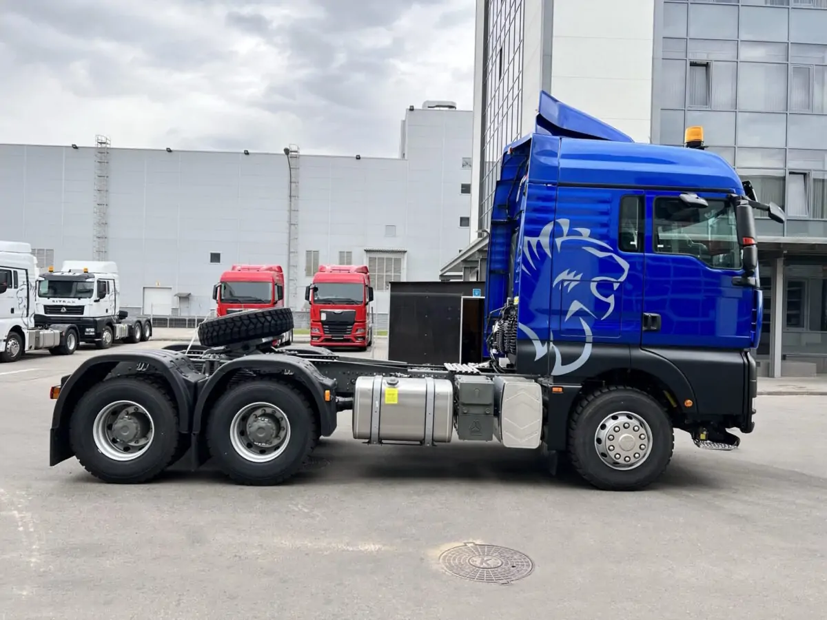 6х4 тягач ситрак