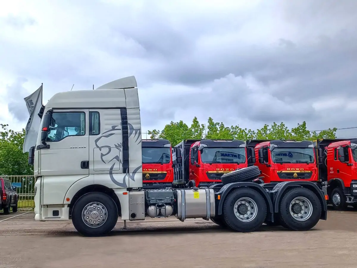 тягач 6x4 sitrak c7h max Тягач 6x4 sitrak c7h max