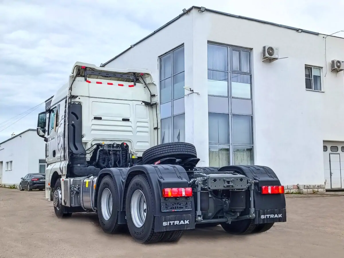 тягач 6x4 sitrak max c7h Тягач 6x4 sitrak max c7h
