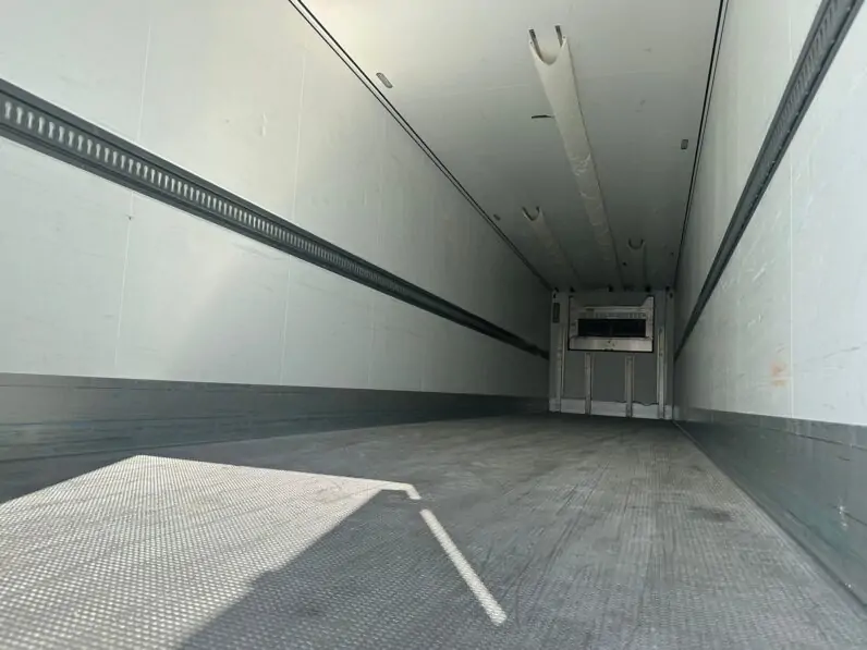 Полуприцеп БУ полуприцеп рефрижератор Schmitz (с пробегом) 13