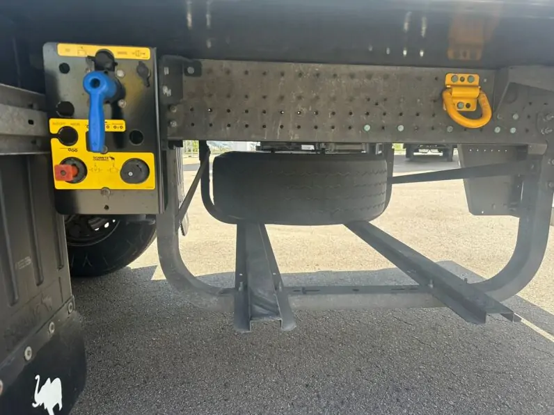 Полуприцеп БУ полуприцеп рефрижератор Schmitz (с пробегом) 24