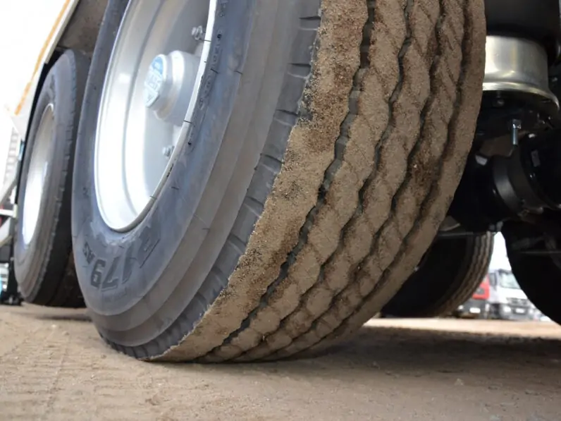 Полуприцеп ПОЛУПРИЦЕП ДЛЯ ПЕРЕВОЗКИ СЫПУЧИХ ГРУЗОВ GUTEWOLF 6