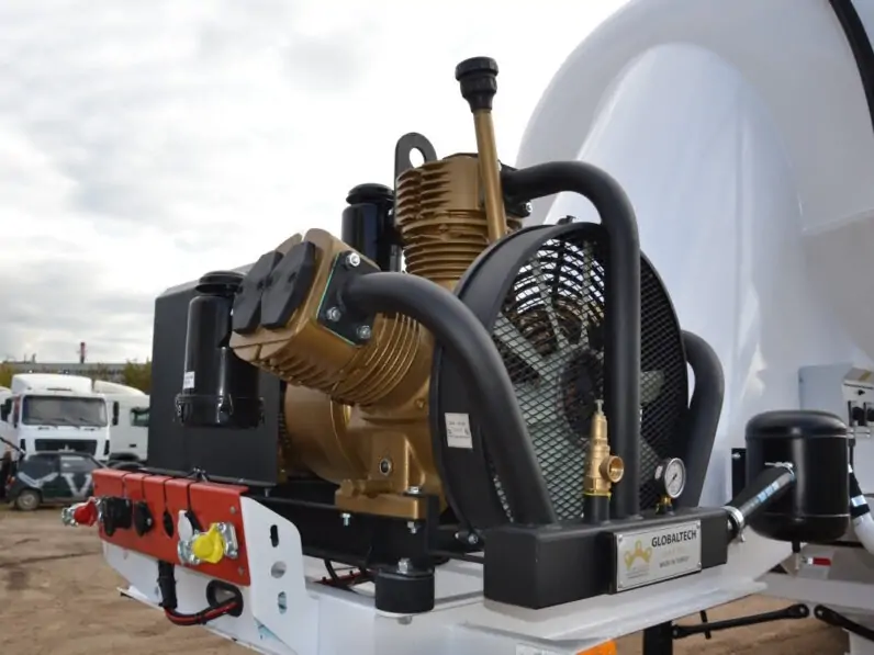 Полуприцеп ПОЛУПРИЦЕП ДЛЯ ПЕРЕВОЗКИ СЫПУЧИХ ГРУЗОВ GUTEWOLF 8