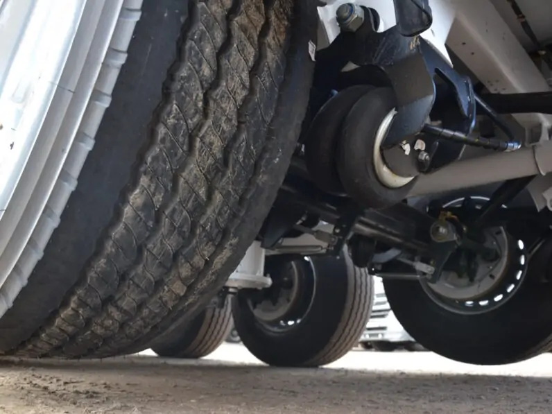 Полуприцеп ПОЛУПРИЦЕП ДЛЯ ПЕРЕВОЗКИ СЫПУЧИХ ГРУЗОВ GUTEWOLF 7