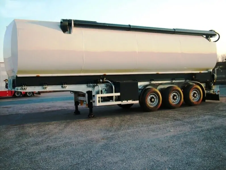 Полуприцеп Полуприцеп Зерновоз стальной со шнековой выгрузкой GuteWolf 3