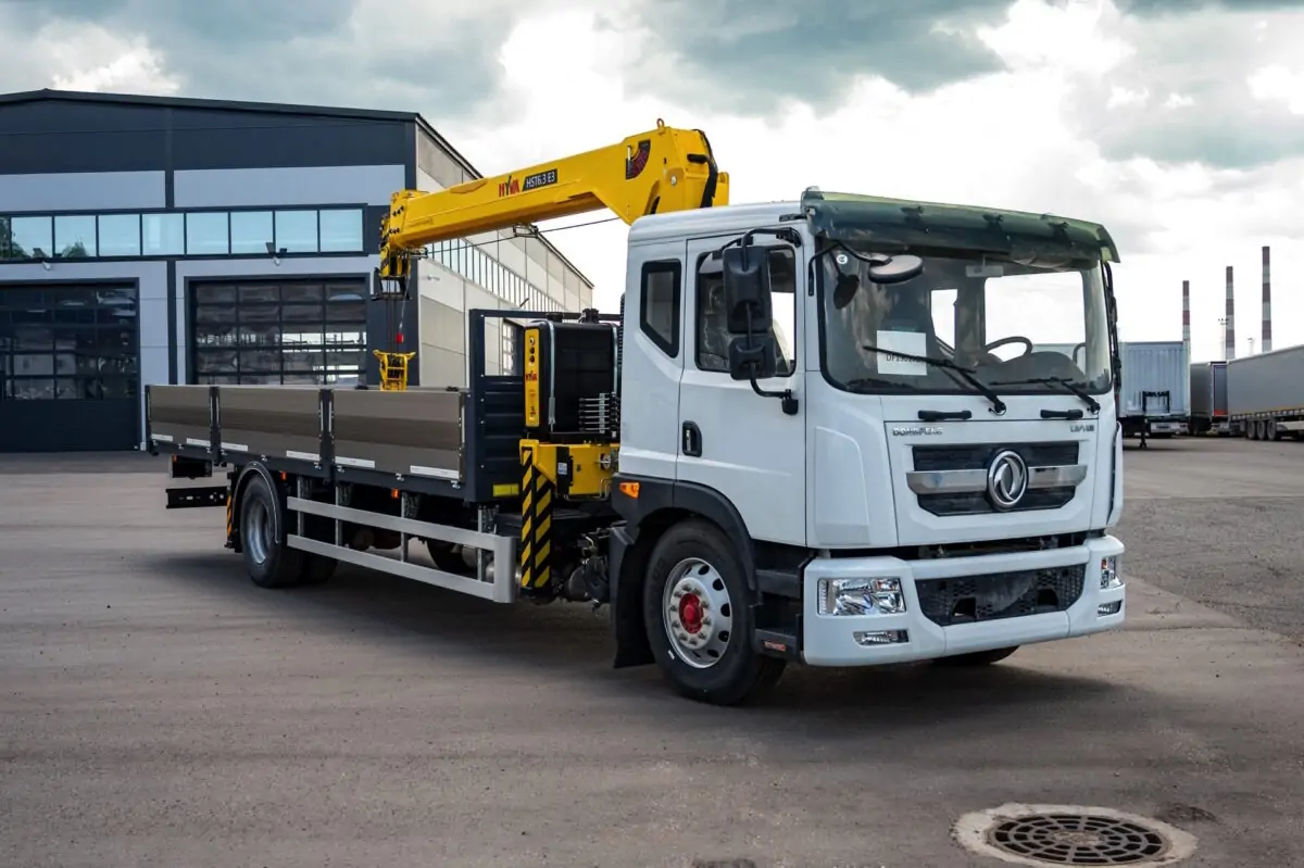 Кран манипулятор dongfeng