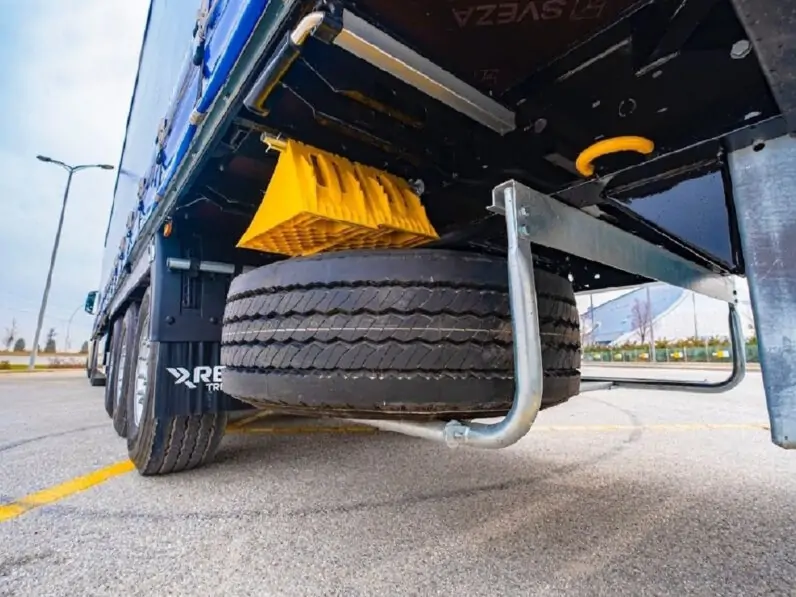 Полуприцеп Шторно бортовой полупуприцеп GUTEWOLF 5