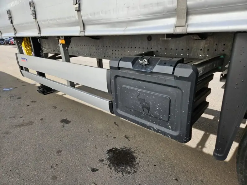 Полуприцеп БУ Полуприцеп Шторный SCHMITZ (с пробегом) 12