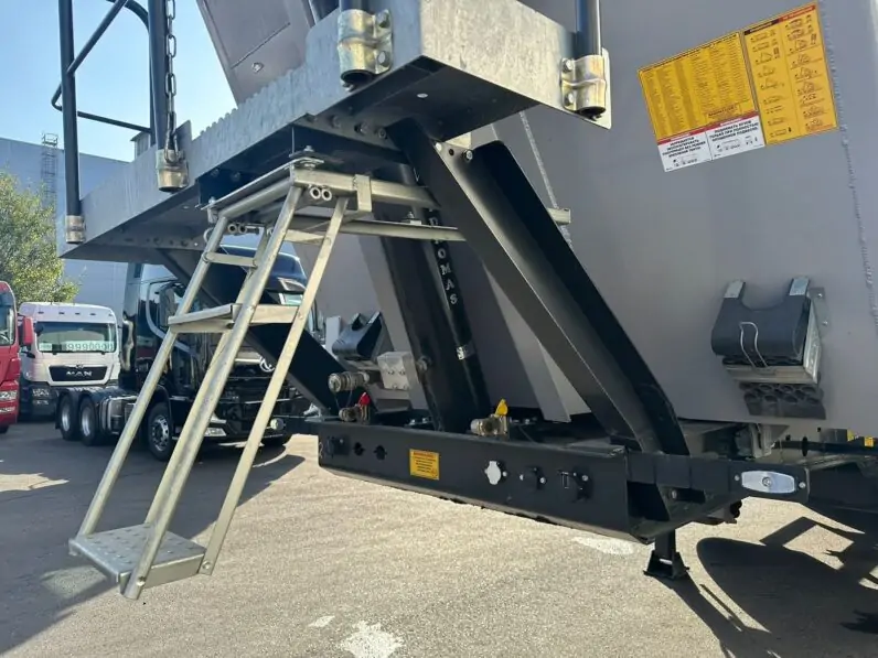 Полуприцеп БУ Полуприцеп Зерновоз ТОНАР 9599 2023г 50м3 4 оси (с пробегом) 22