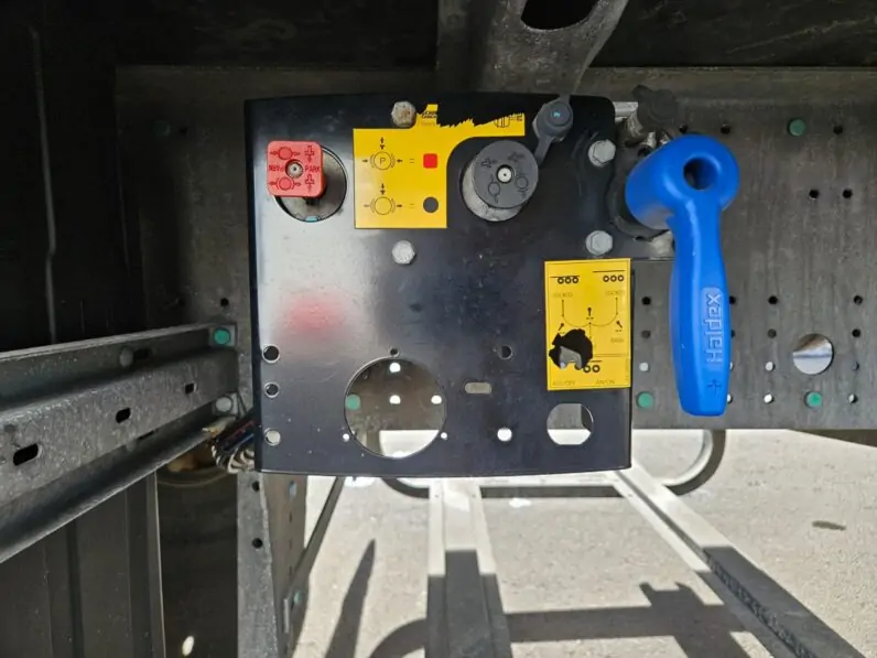 Полуприцеп БУ Полуприцеп Шторный SCHMITZ (с пробегом) 14