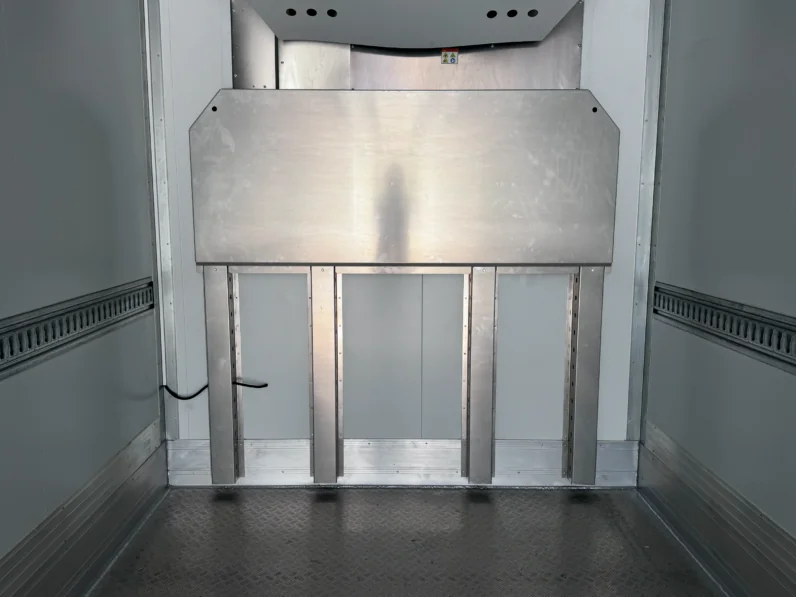 Полуприцеп Полуприцеп рефрижератор Orthaus 17.2 м 4 оси 10