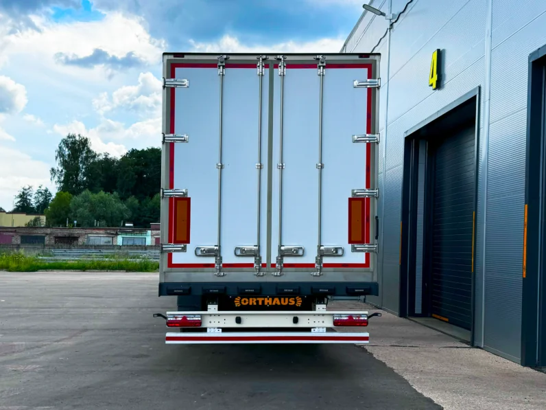 Полуприцеп Полуприцеп рефрижератор Orthaus 17.2 м 4 оси 4