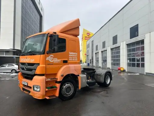 БУ  Тягач Mercedes 4x2