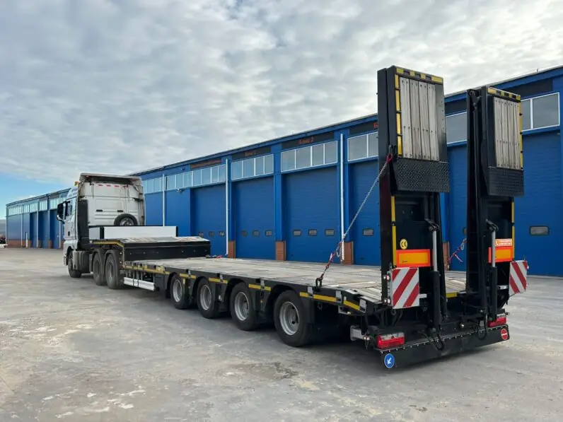 Полуприцеп Раздвижной низкорамный трал ISO PAKCS SLA 4 / 2N - 18 / 40