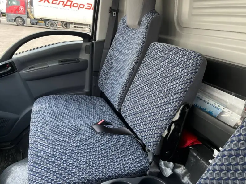 Рефрижератор на базе шасси Isuzu ELF NPR75 LK 12