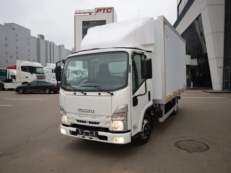 Изотермический фургон Isuzu ELF NМR85Н