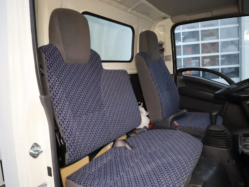 Изотермический фургон Isuzu ELF NМR85Н 16